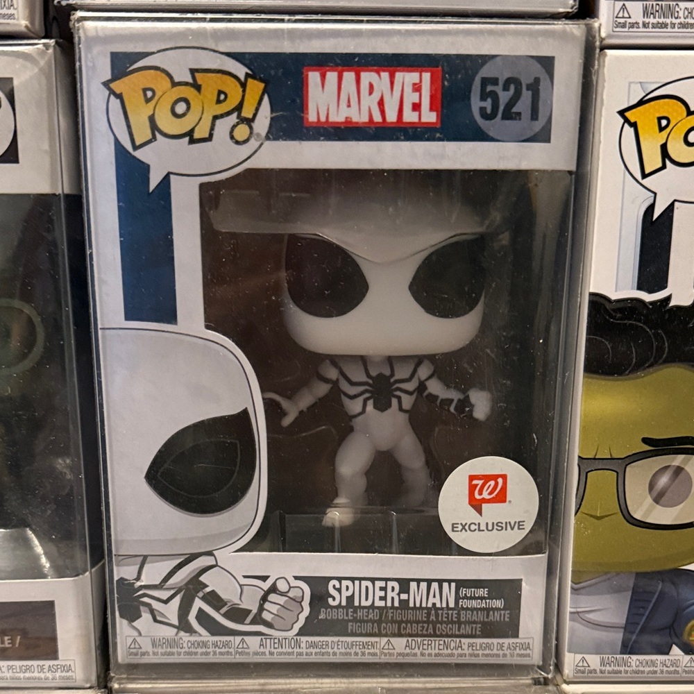 Marvel 421 Walgreens Exclusive Spider-Man Pop! Figure